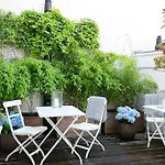 Bacan Bed & Breakfast